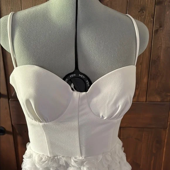 Lulu's White Floral Dress - Picture 3 of 8